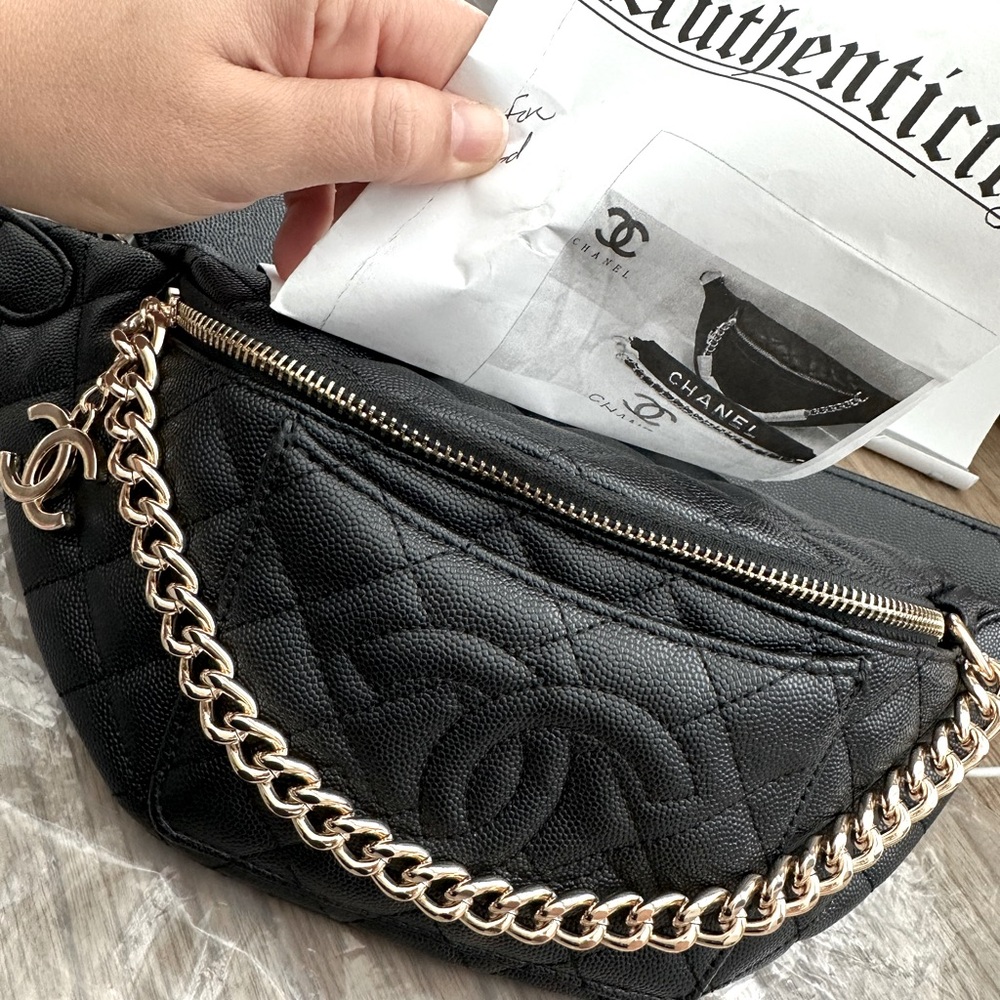Chanel Black Quilted Crossbody Bag with Gold Chain